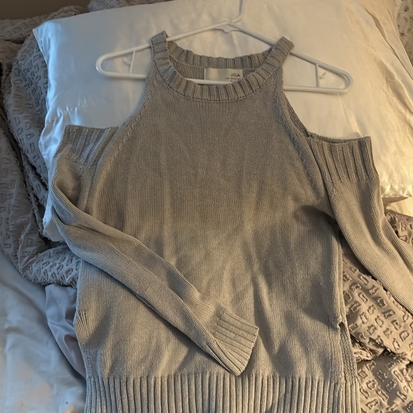 J.O.A. Sweater - Picture 4 of 4